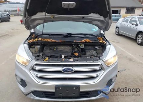 2017 Ford Escape Se z USA, uszkodzony, nr VIN 1FMCU9GD7HUE81606